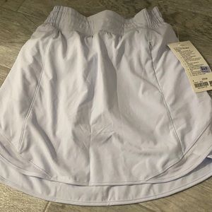 Lululemon Women's skirt